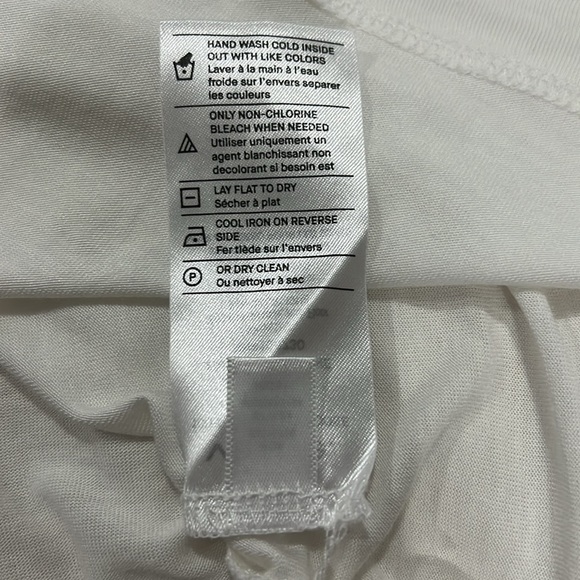 Vince 100% viscose white short sleeve top size XS - Picture 5 of 6